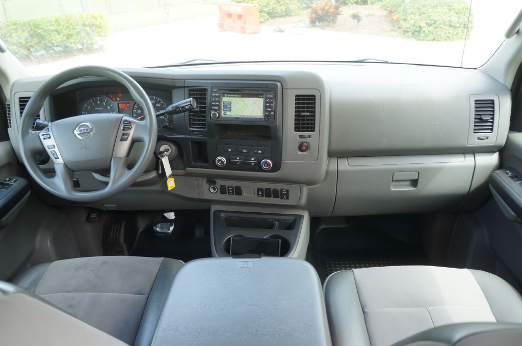 2018 Nissan NV Image 30