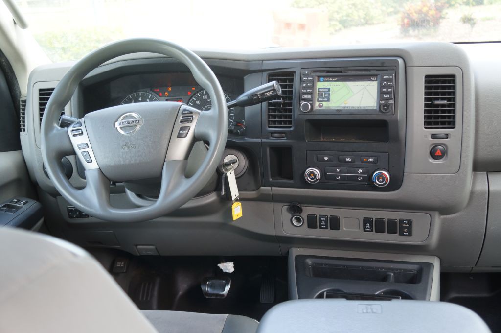 2018 Nissan NV Image 31