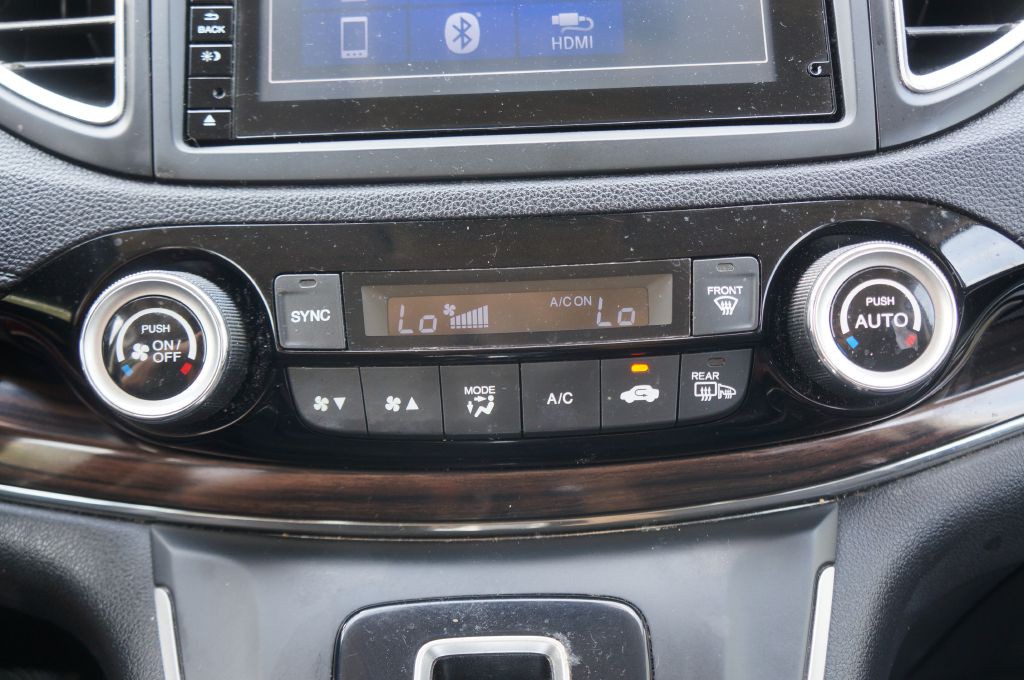 2015 Honda CR-V Image 32