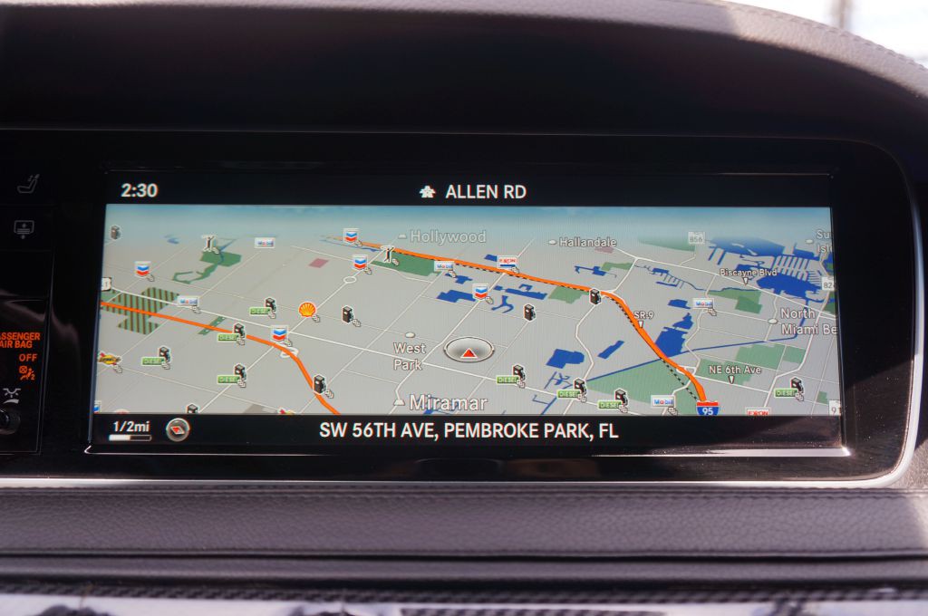 2015 Mercedes-Benz S-Class Image 32
