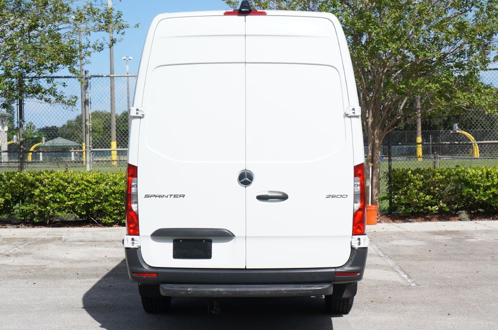 2020 Mercedes-Benz Sprinter Image 9