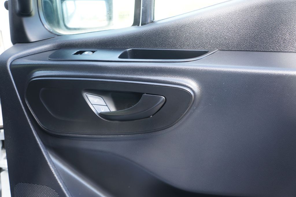 2020 Mercedes-Benz Sprinter Image 27