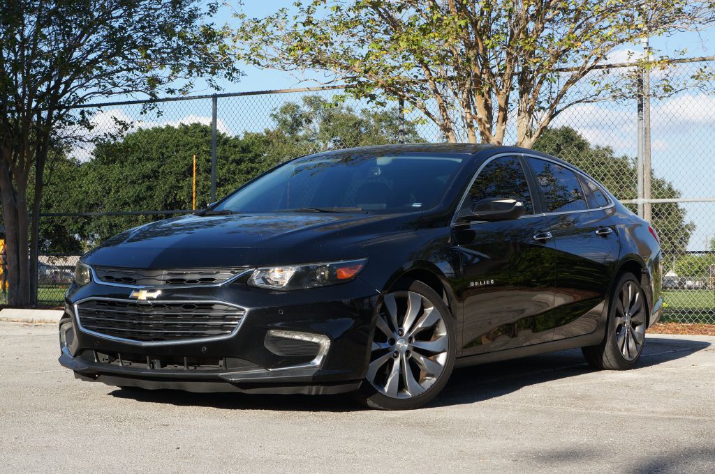 2016 Chevrolet Malibu Image 1