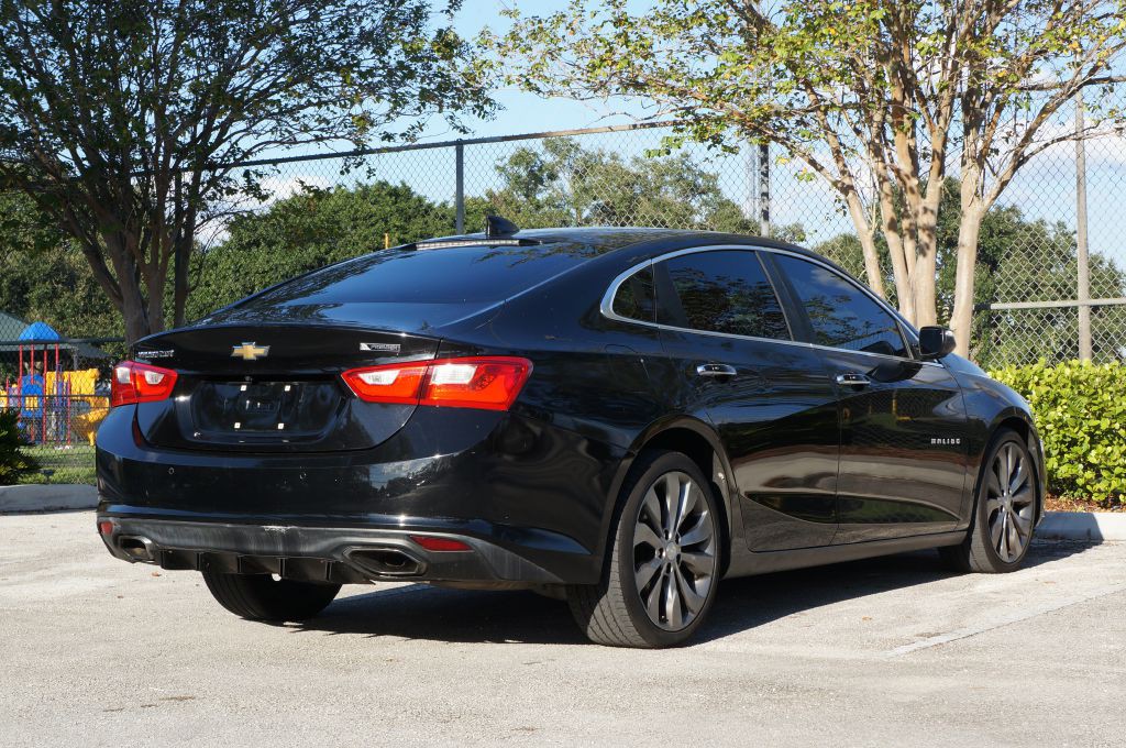 2016 Chevrolet Malibu Image 10
