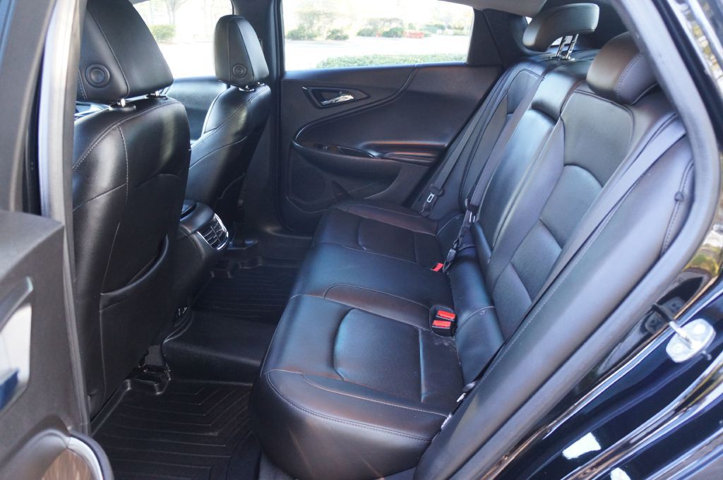 2016 Chevrolet Malibu Image 22
