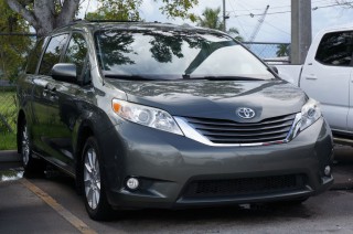 Image for 2014 Toyota Sienna XLE 7-PASSENGER ID: 7673445