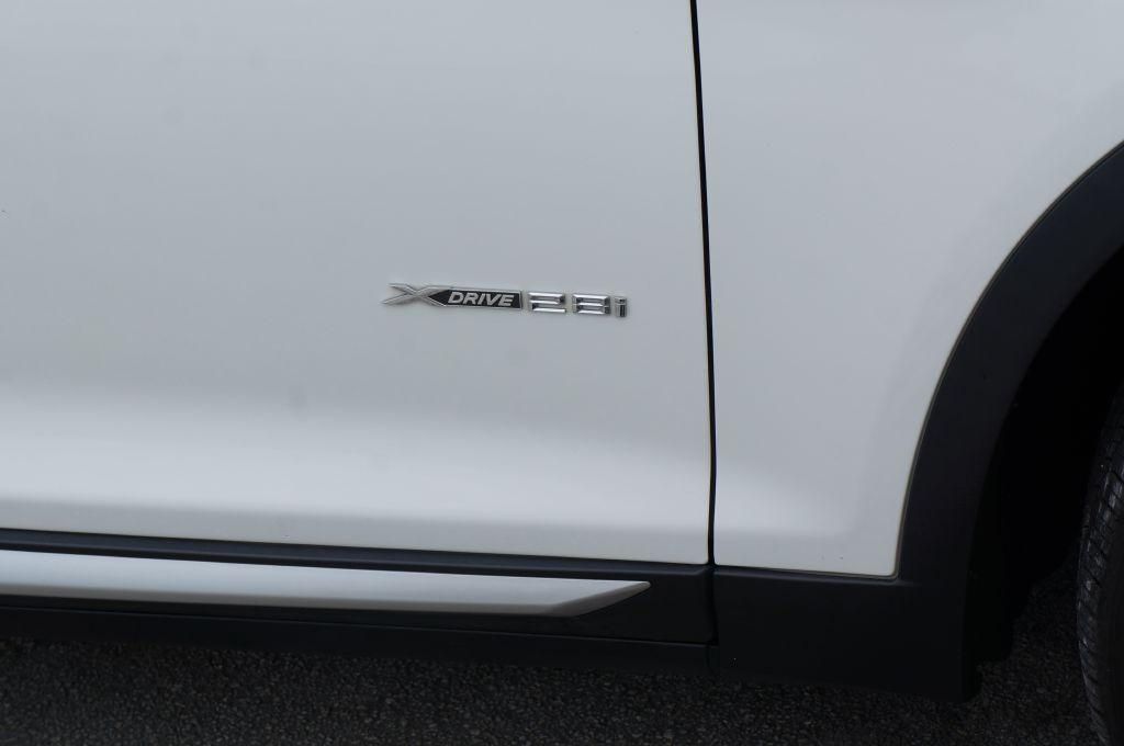 2017 BMW X3 Image 16
