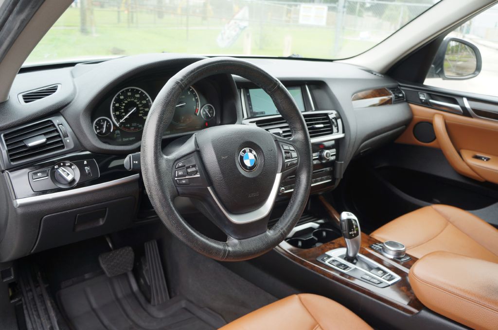 2017 BMW X3 Image 22
