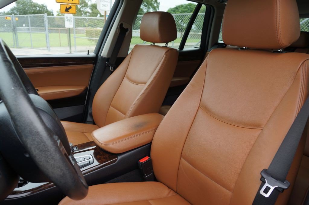 2017 BMW X3 Image 23