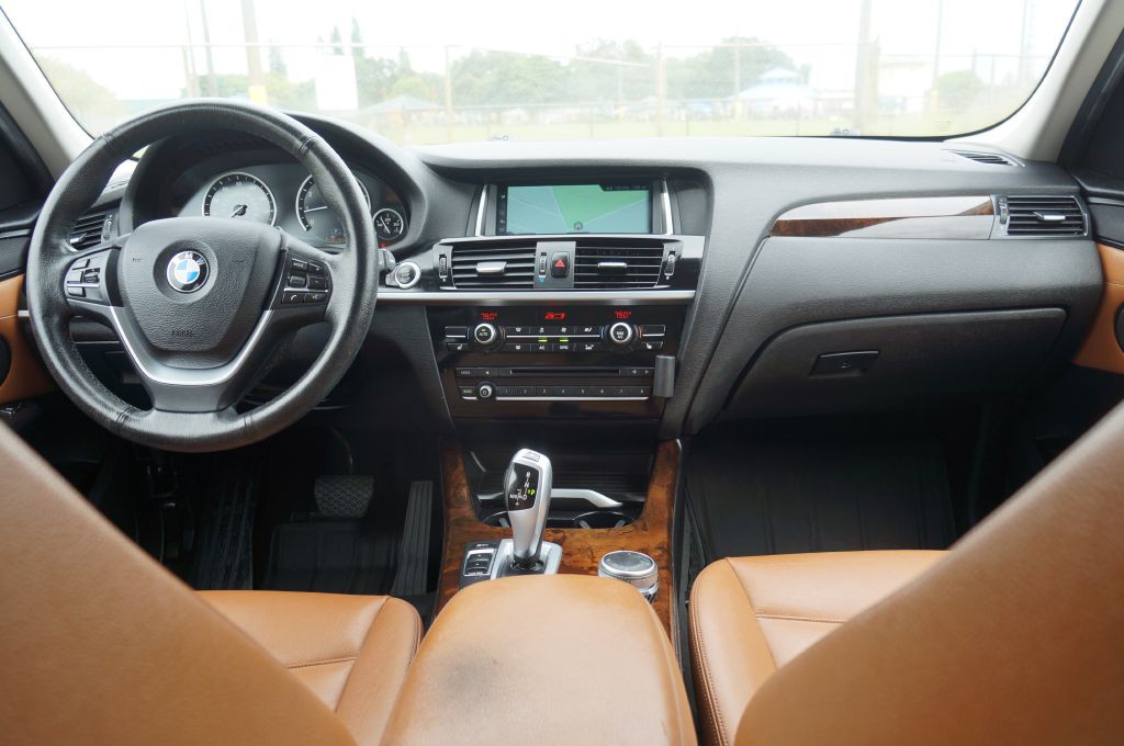 2017 BMW X3 Image 28