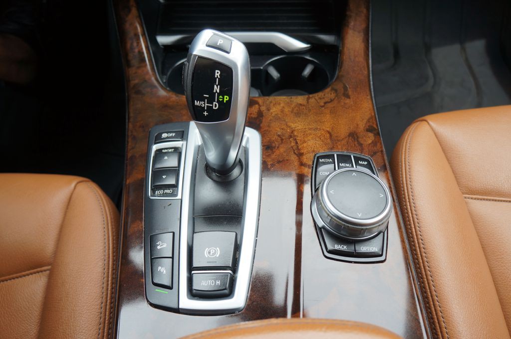 2017 BMW X3 Image 36