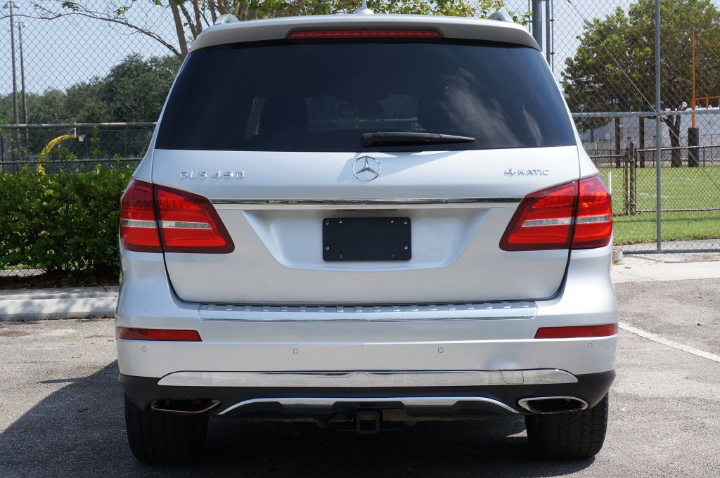 2017 Mercedes-Benz GLS-Class Image 9