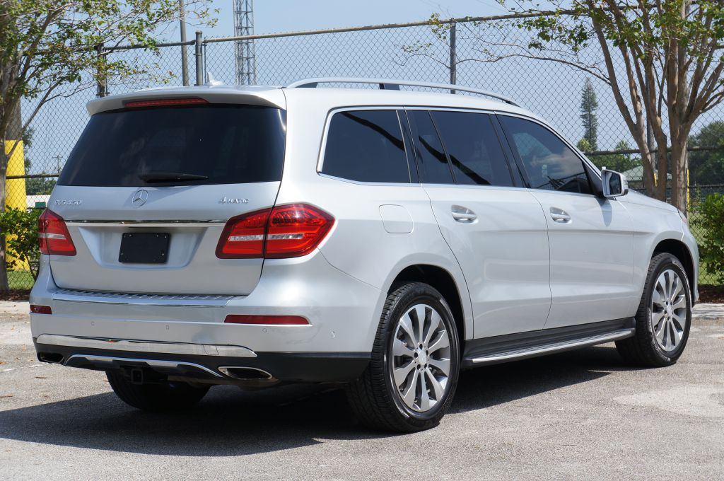 2017 Mercedes-Benz GLS-Class Image 11