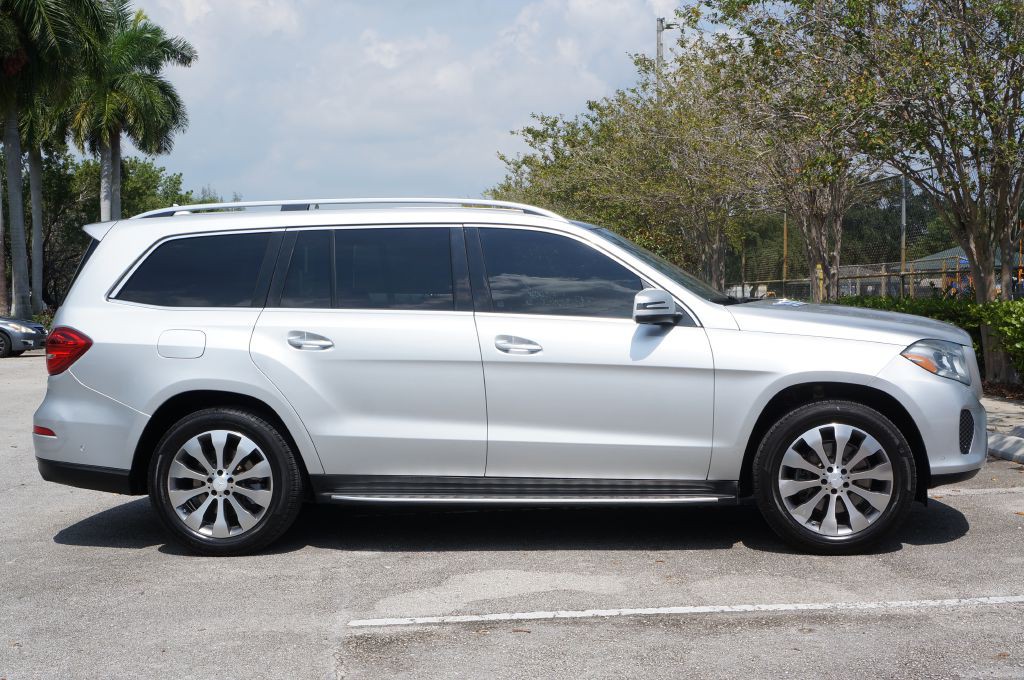2017 Mercedes-Benz GLS-Class Image 12