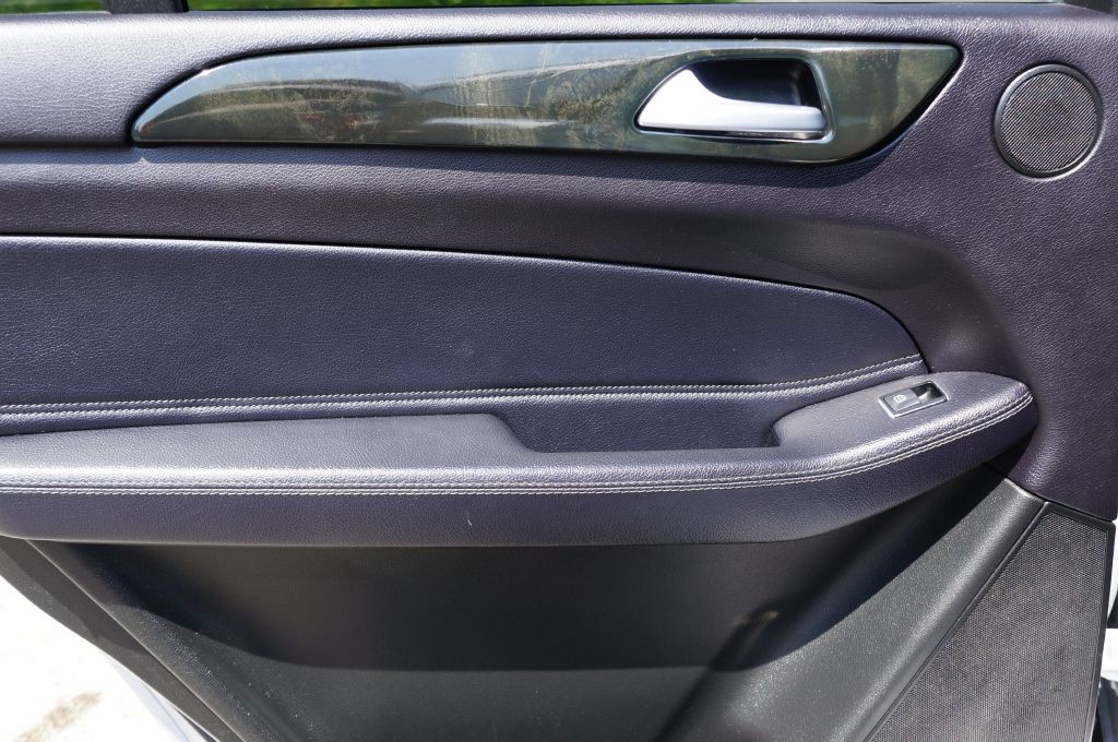 2017 Mercedes-Benz GLS-Class Image 27