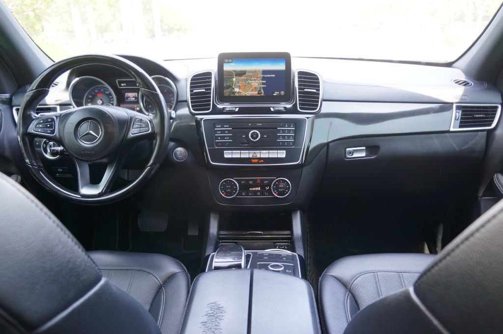 2017 Mercedes-Benz GLS-Class Image 32