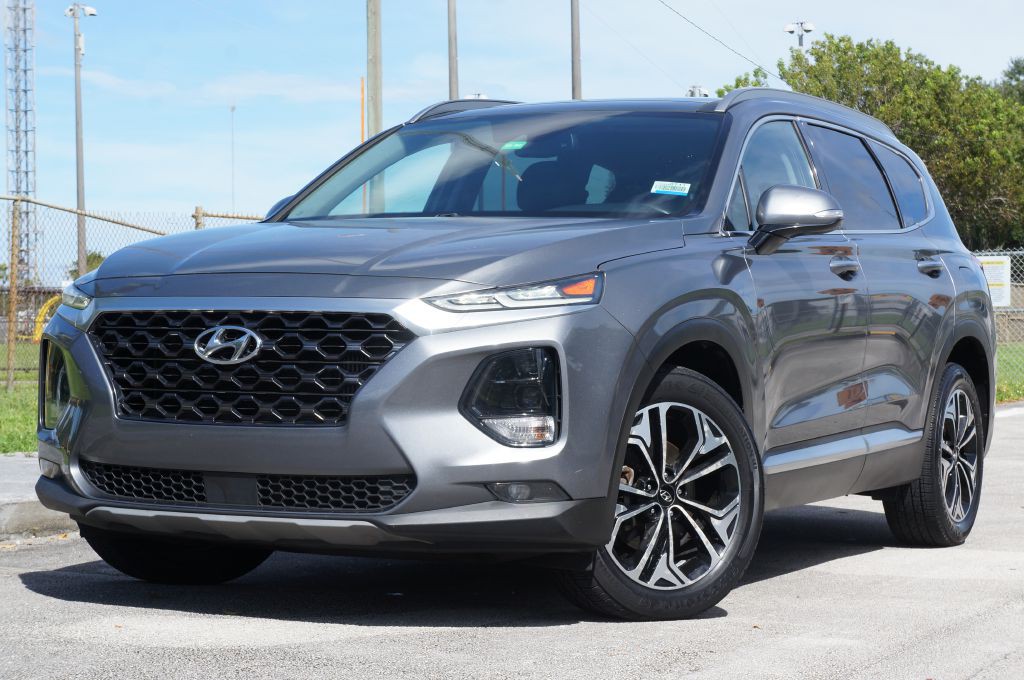 2019 Hyundai Santa Fe Image 2