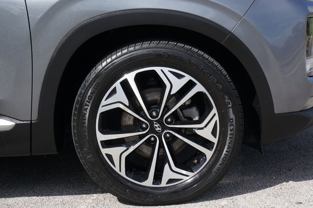 2019 Hyundai Santa Fe Image 17