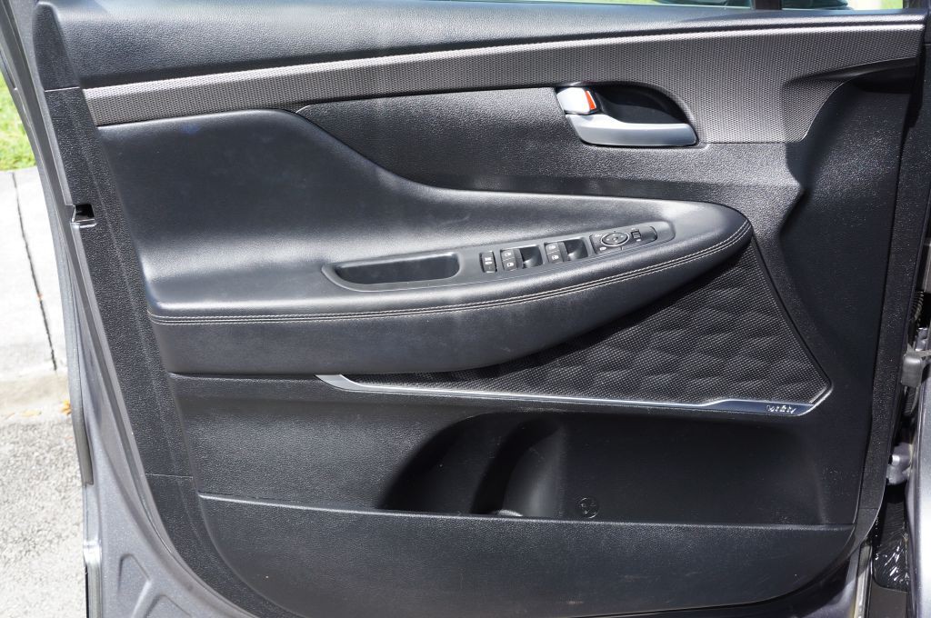 2019 Hyundai Santa Fe Image 18