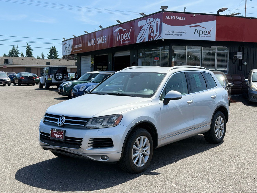 2014 Volkswagen Touareg Image 2