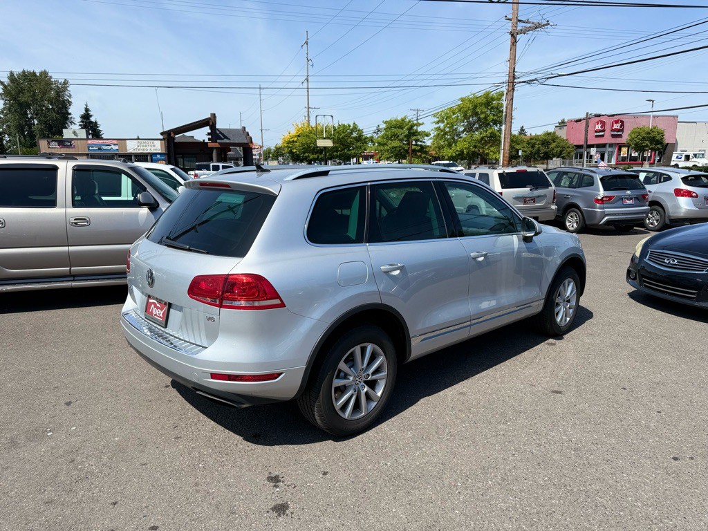 2014 Volkswagen Touareg Image 6