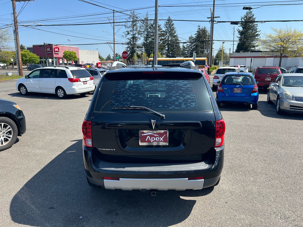 2008 Pontiac Torrent Image 8