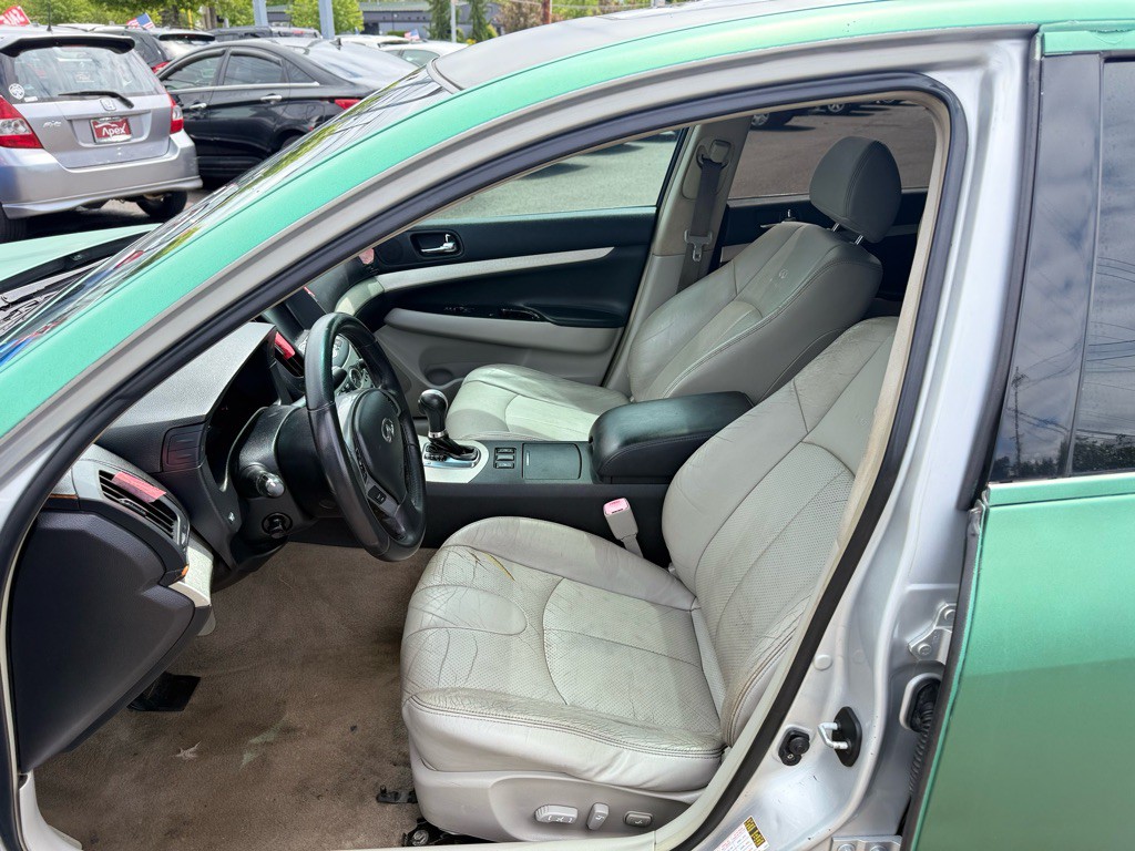 2007 INFINITI G35 Image 12