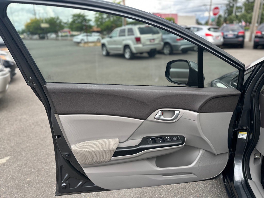 2012 Honda Civic Image 13