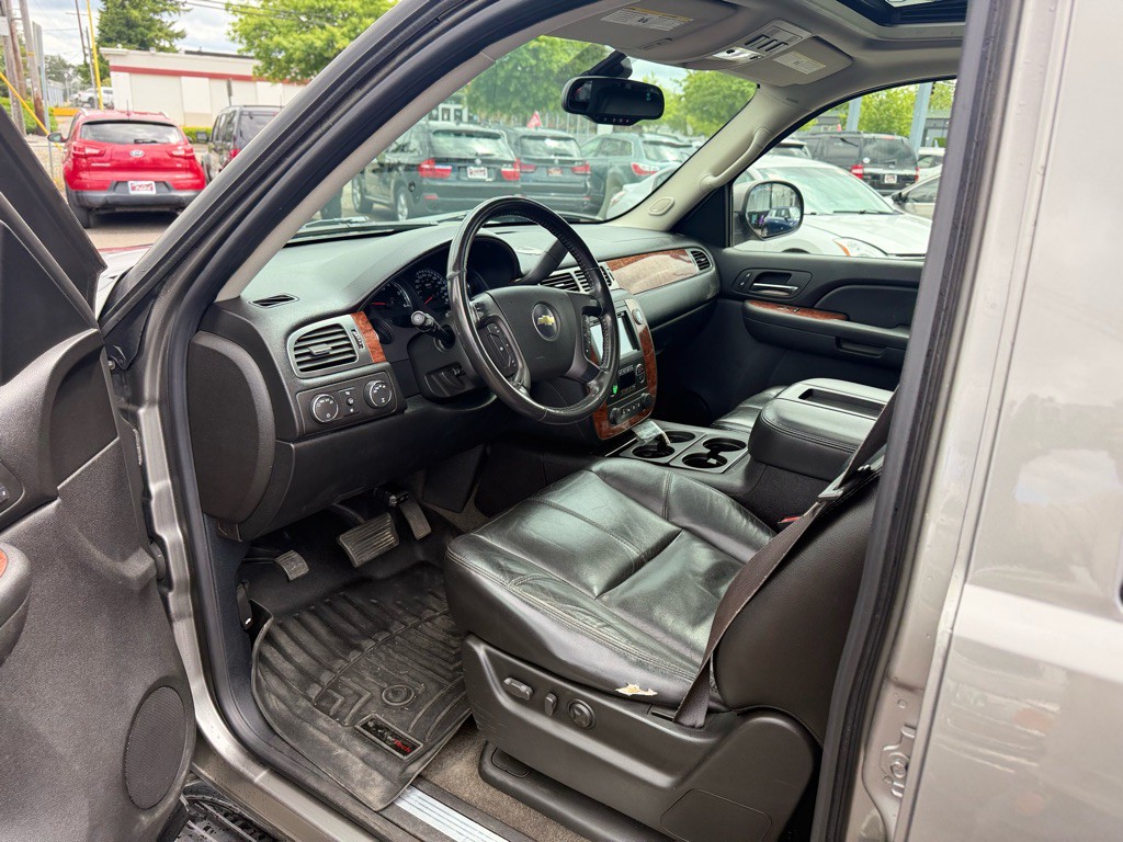 2007 Chevrolet Tahoe Image 11
