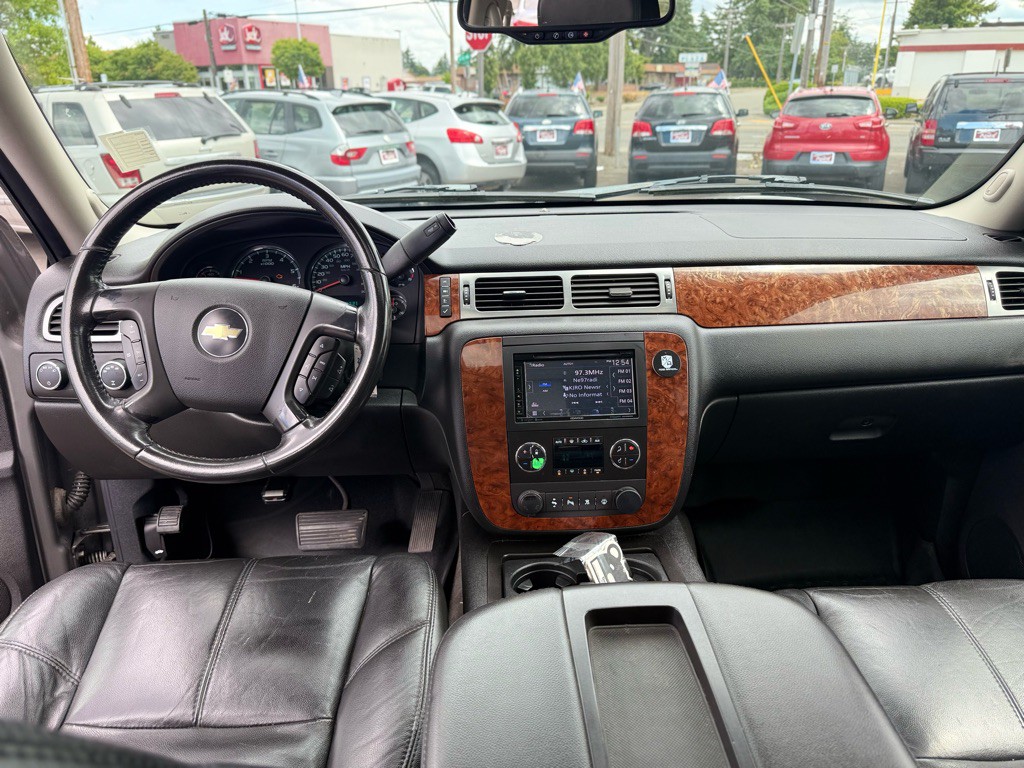 2007 Chevrolet Tahoe Image 14
