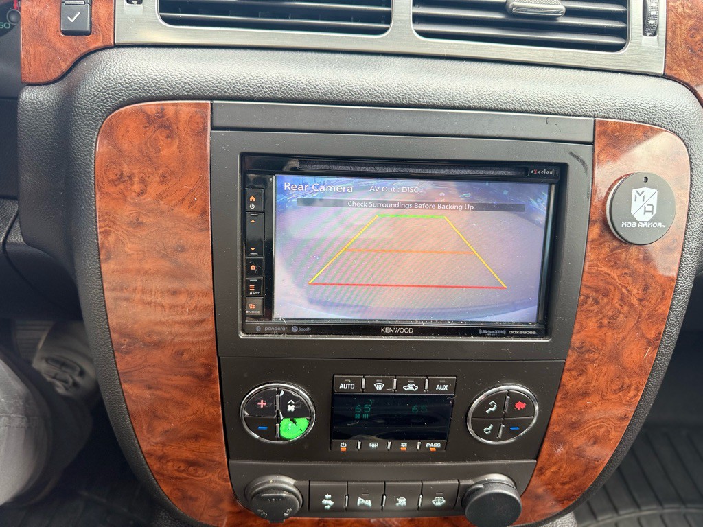 2007 Chevrolet Tahoe Image 24