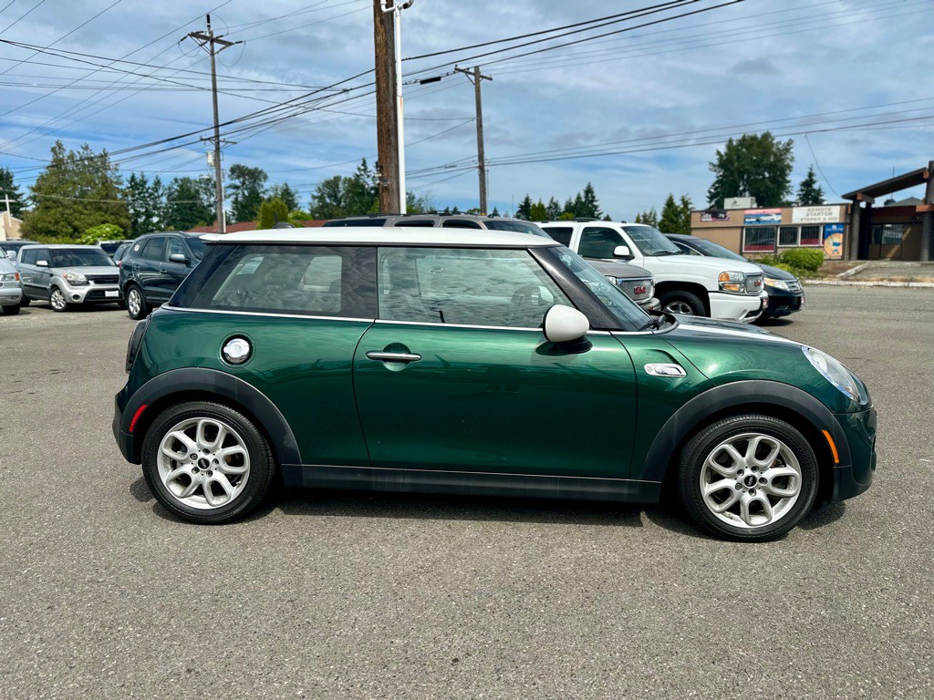 2015 MINI Cooper Image 4