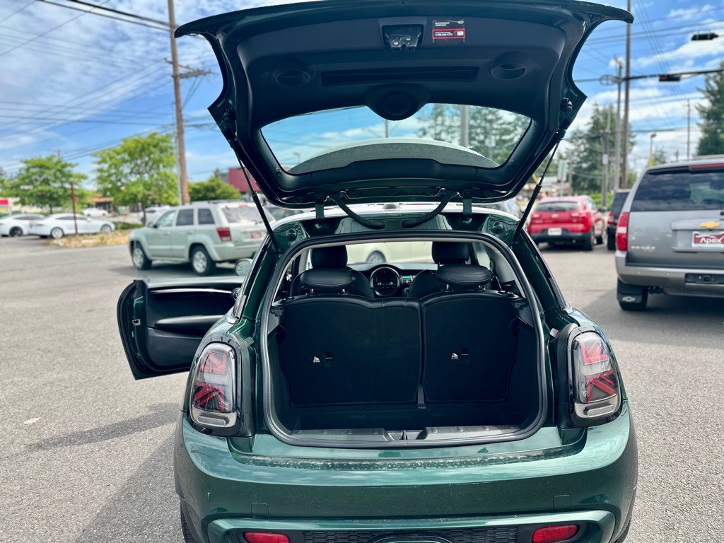 2015 MINI Cooper Image 7