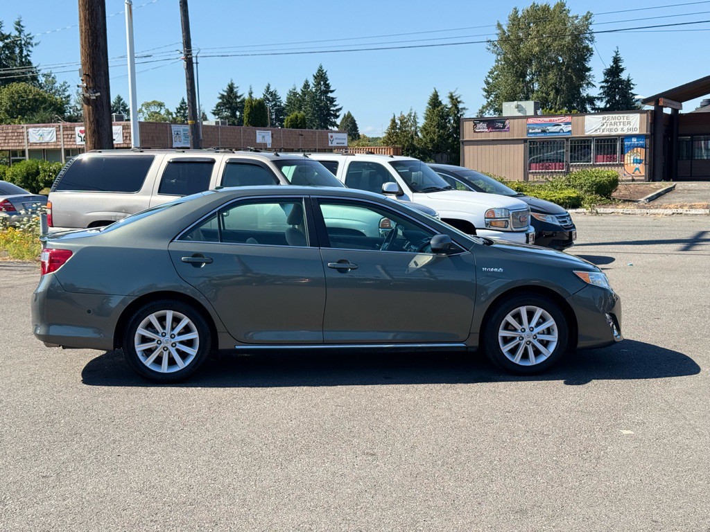 2013 Toyota Camry Image 6