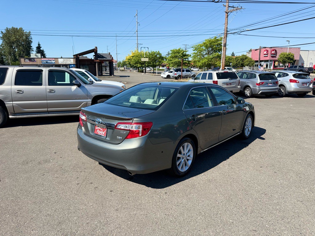 2013 Toyota Camry Image 7