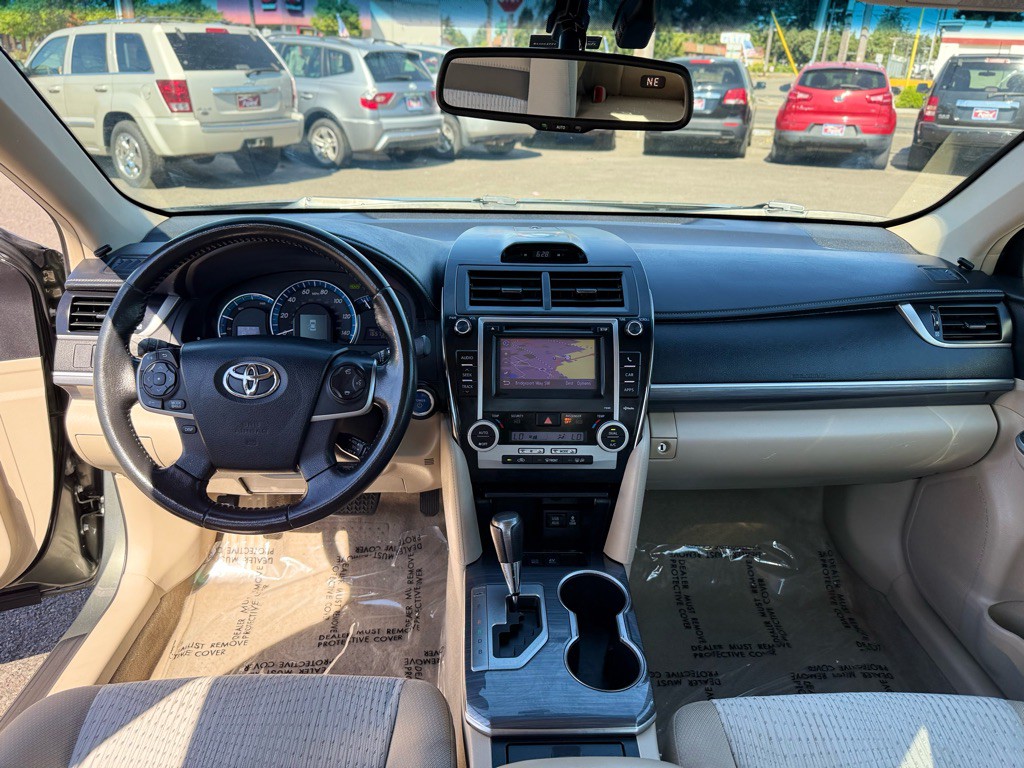 2013 Toyota Camry Image 14