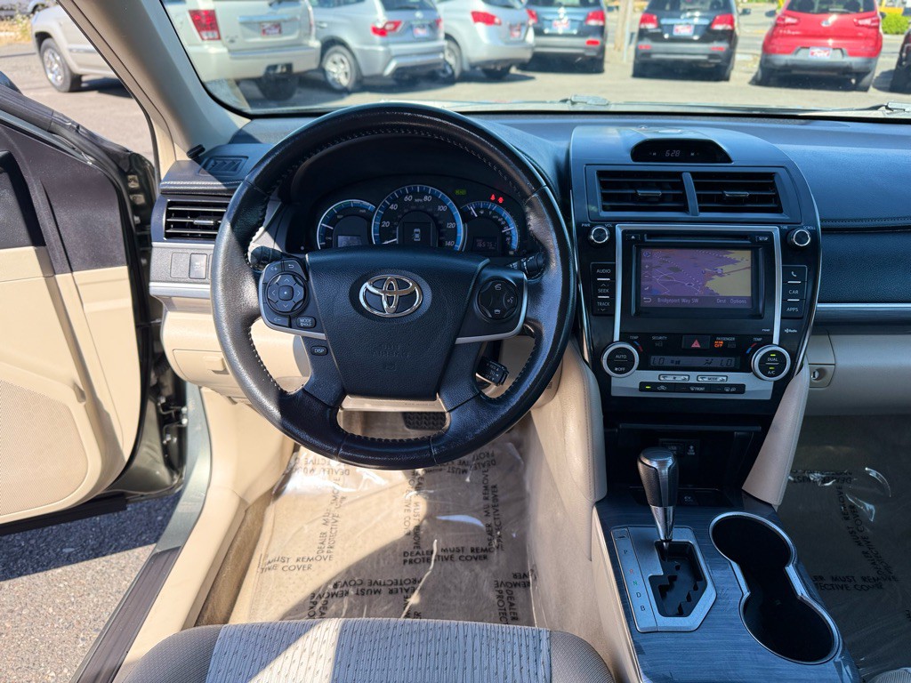 2013 Toyota Camry Image 15