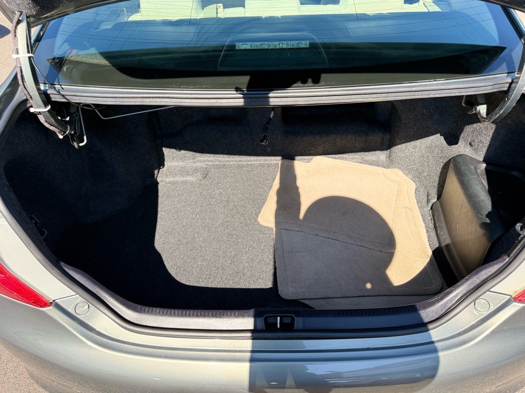 2013 Toyota Camry Image 17