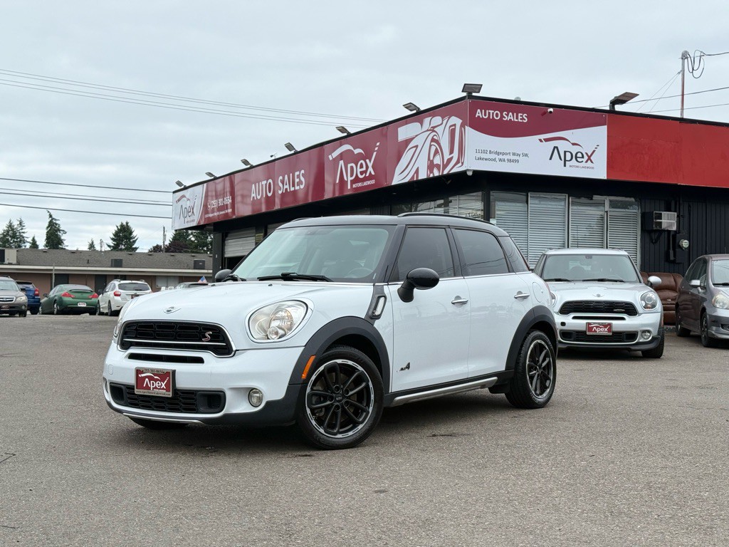 2015 MINI Countryman Image 1