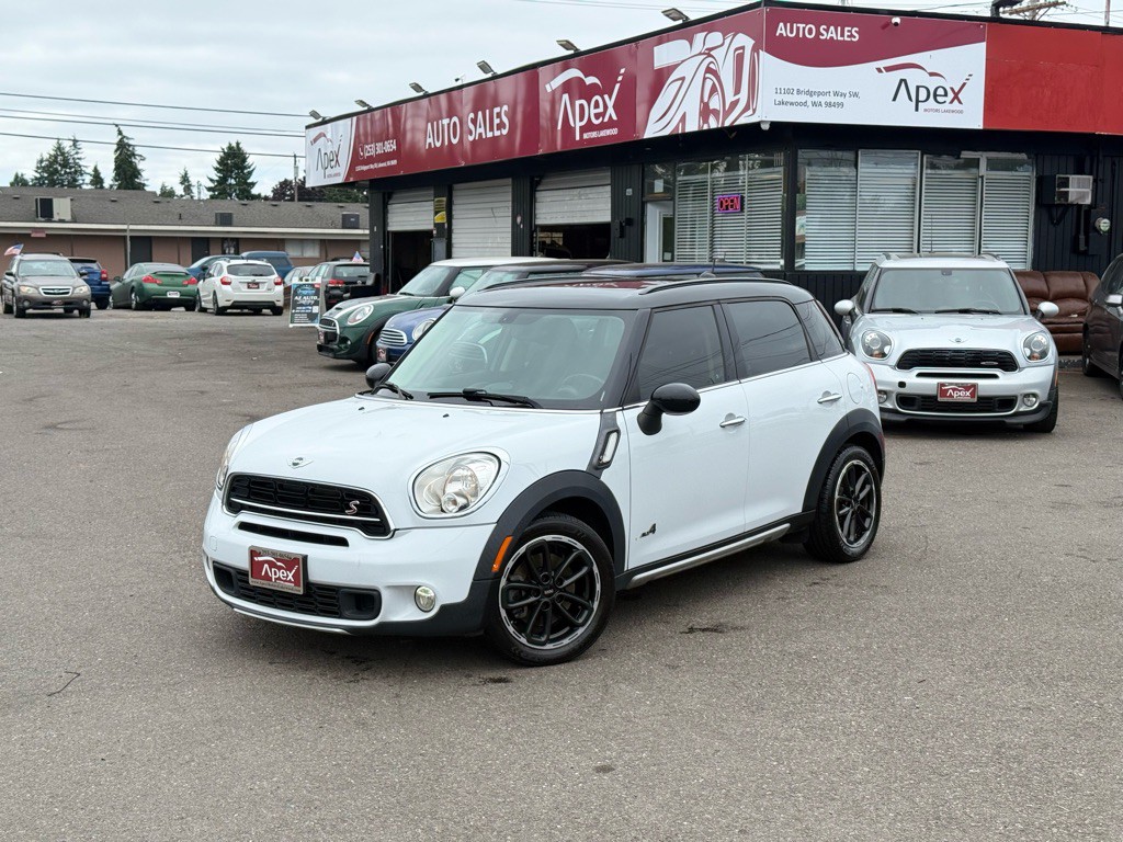 2015 MINI Countryman Image 2