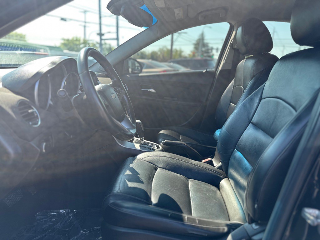 2012 Chevrolet Cruze Image 11
