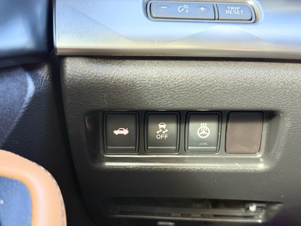 2016 Nissan Maxima Image 23