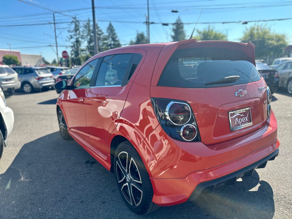 2012 Chevrolet Sonic Image 9