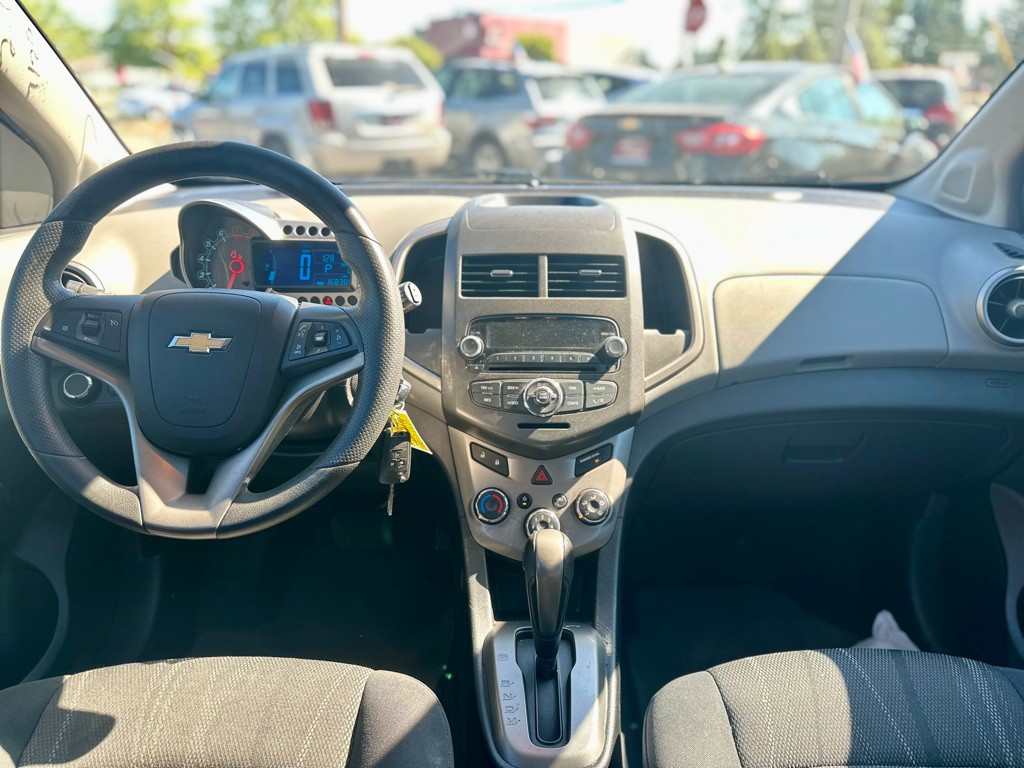2012 Chevrolet Sonic Image 15