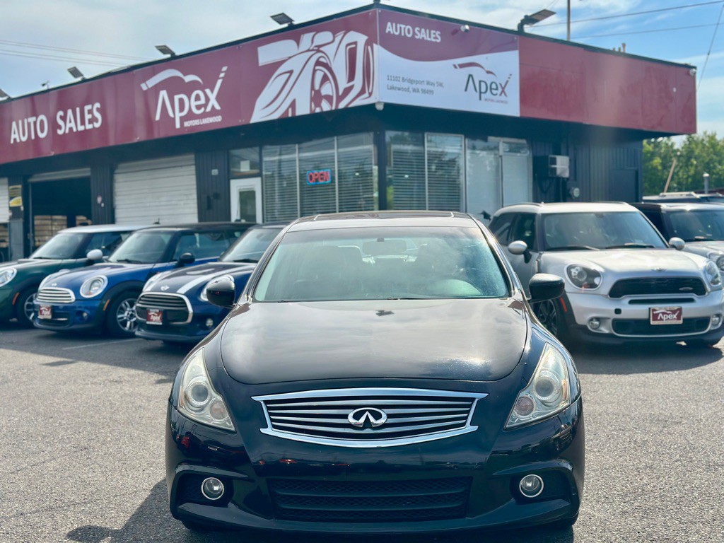 2011 INFINITI G37 Image 3