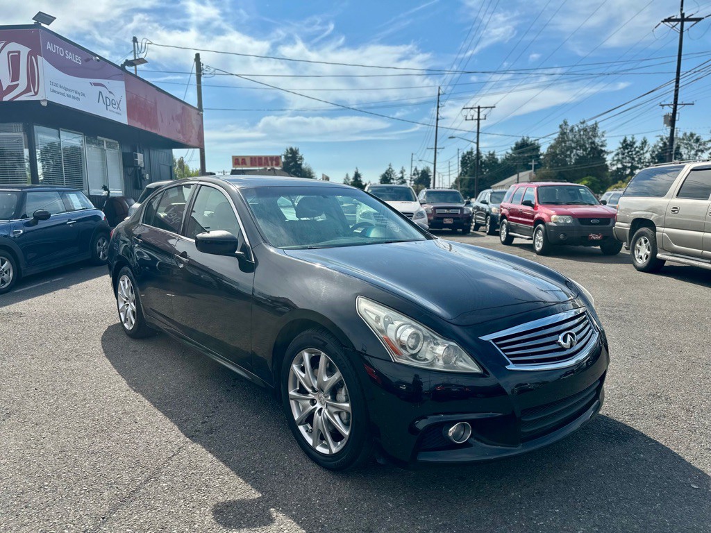 2011 INFINITI G37 Image 4