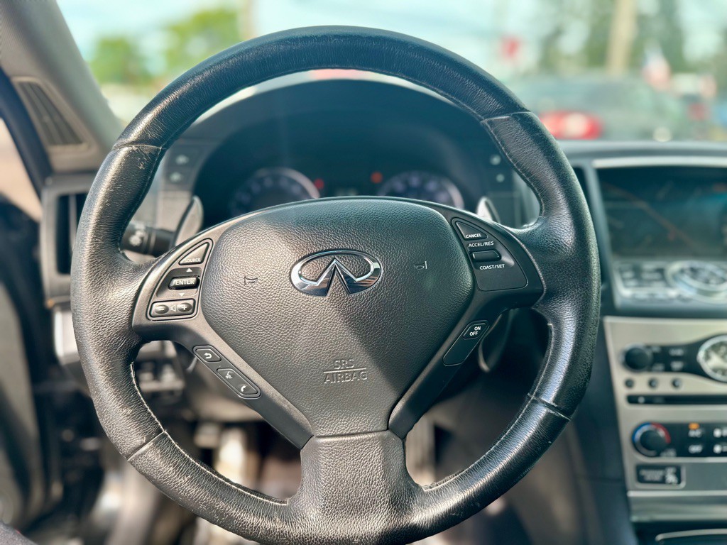 2011 INFINITI G37 Image 20