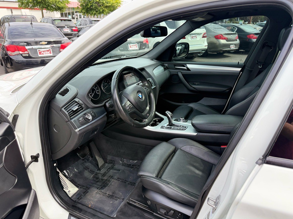 2011 BMW X3 Image 13