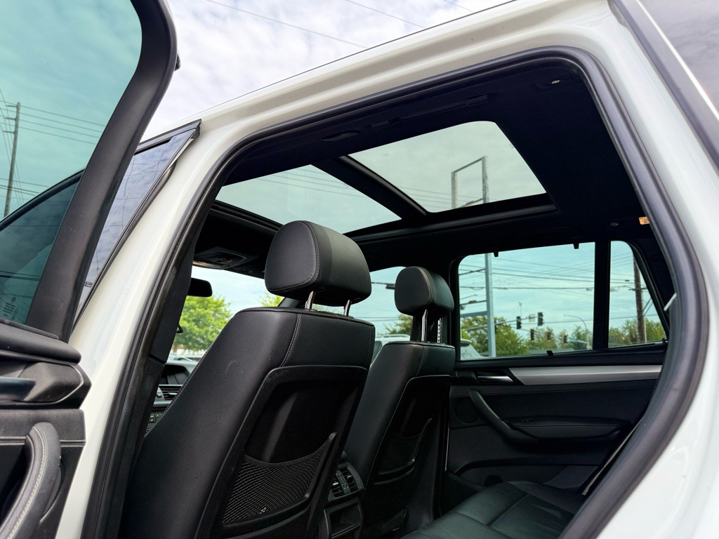 2011 BMW X3 Image 19