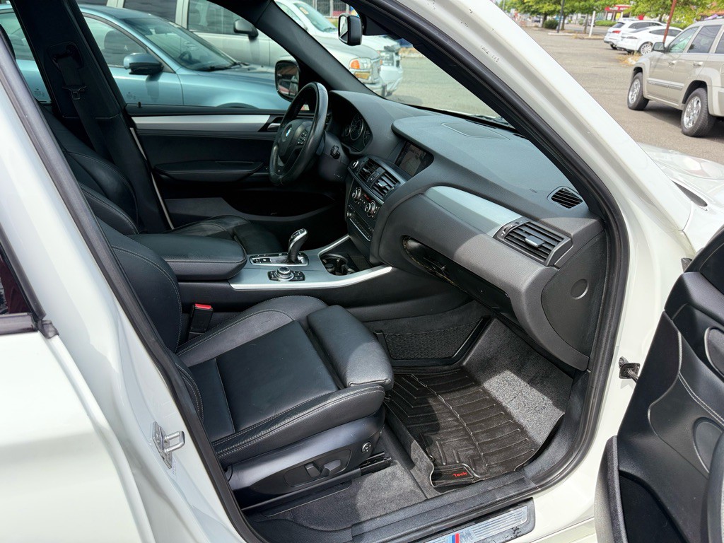 2011 BMW X3 Image 22